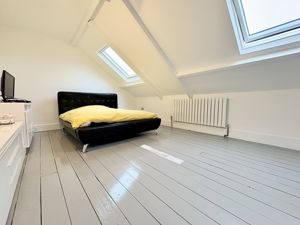 Photo 7- click for photo gallery